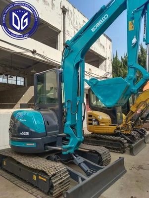 Excavadora avançada Sk55 Kobelco 5.5t usada com sistema de propulsão potente