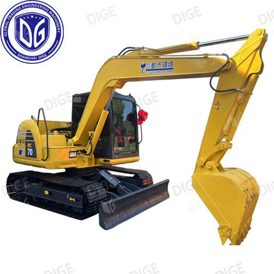 Excavadora PC70 de excelente qualidade com sistemas hidráulicos avançados