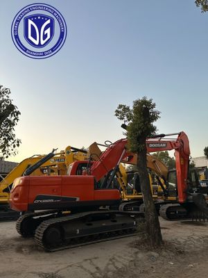 Design de construção robusto DX225 Excavadora Doosan usada 22,5 toneladas