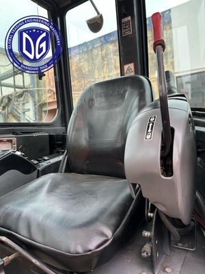 Design do assento ajustável ZX50U 5 toneladas Usado Hitachi Excavator com sistema de travagem eficiente