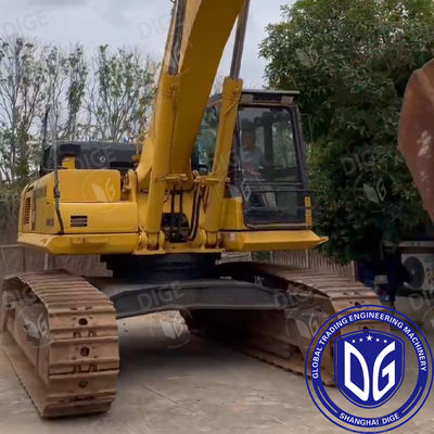 Excavadora USED PC450-8, motor de alto binário para tarefas exigentes