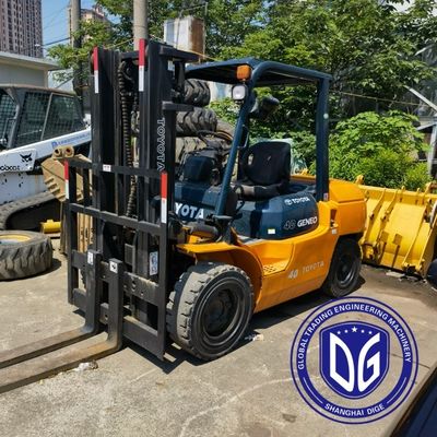4 toneladas de elevadores utilitários Toyota Original do Japão Elevadores utilitários Toyota