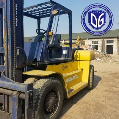 Elevadores de garfos Komatsu de 10 toneladas originários do Japão