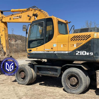 Excavadora Hyundai modelo 210W-9 original e em boas condições em venda