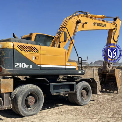Excavadora Hyundai modelo 210W-9 original e em boas condições em venda
