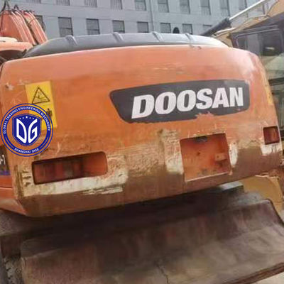 Experimente eficiência incomparável com a escavadeira Doosan de 20 toneladas e produto de construção durável