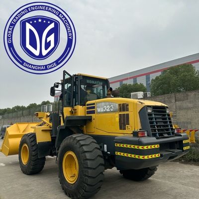 A máquina de carregamento de rodas usada original Komatsu WA320-5 é eficiente, confiável e pronta para trabalhar!