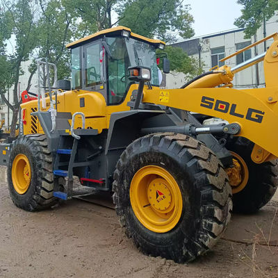 2.7m3 Capacidade de balde padrão Utilizado SDLG carregador de rodas Alimentado por estilo de motor EFI avançado