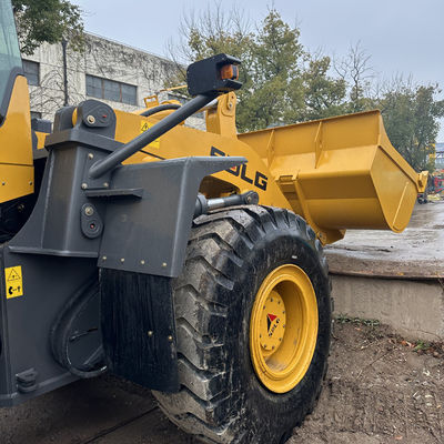 2.7m3 Capacidade de balde padrão Utilizado SDLG carregador de rodas Alimentado por estilo de motor EFI avançado
