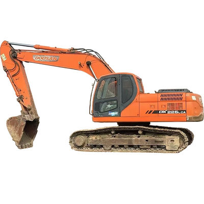 1.2 m3 Capacidade de balde Excavadora Doosan DX225 Perfeita para seus projetos de construção
