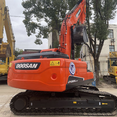 Excavadora Doosan DX225 Excelente desempenho e confiabilidade para seus projetos de construção