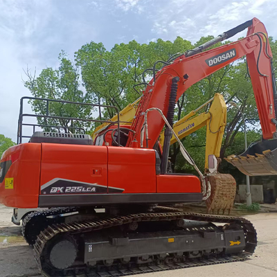 Preço acessível Doosan DX225 Excavator Crawler Moving Tipo Excelente Condição